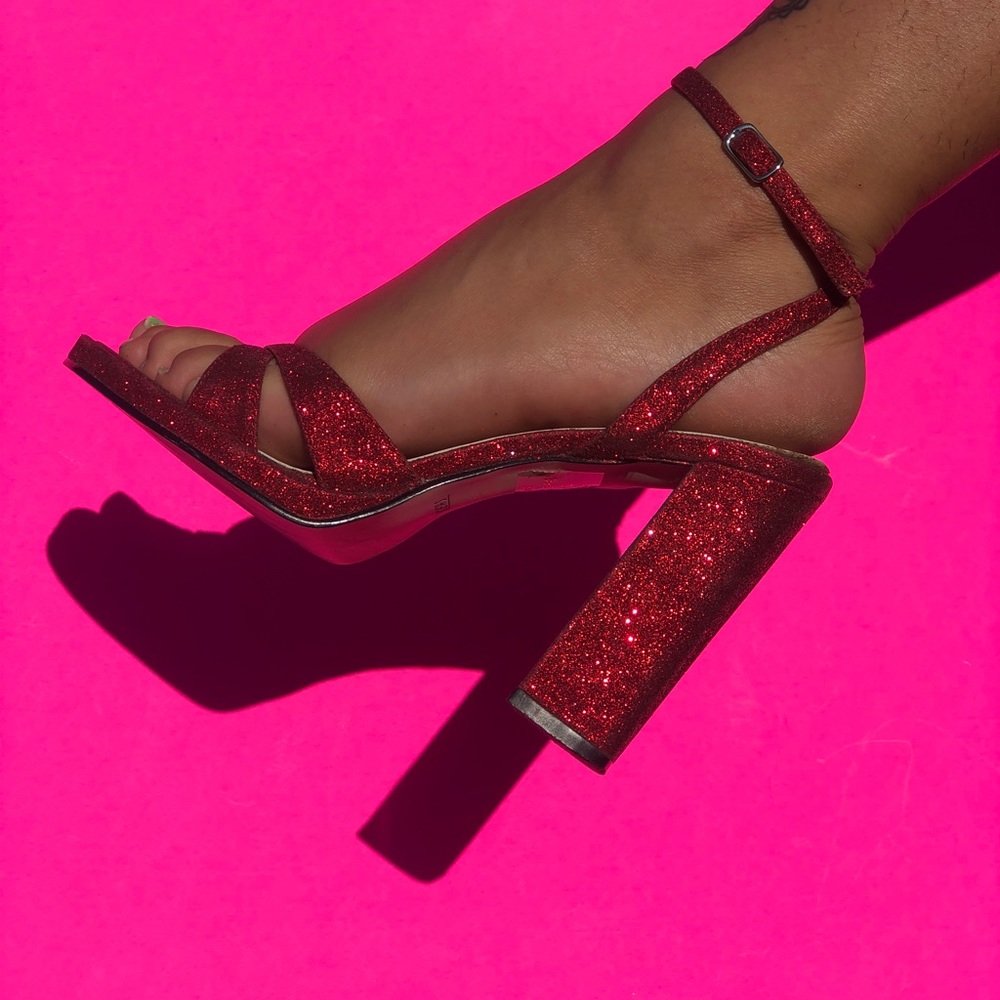 RED GLITTER CHUNKY HEELS